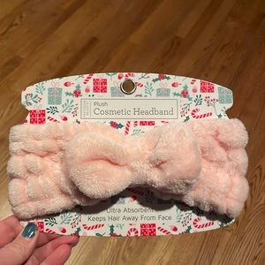 NWT Plush Cosmetic Headband